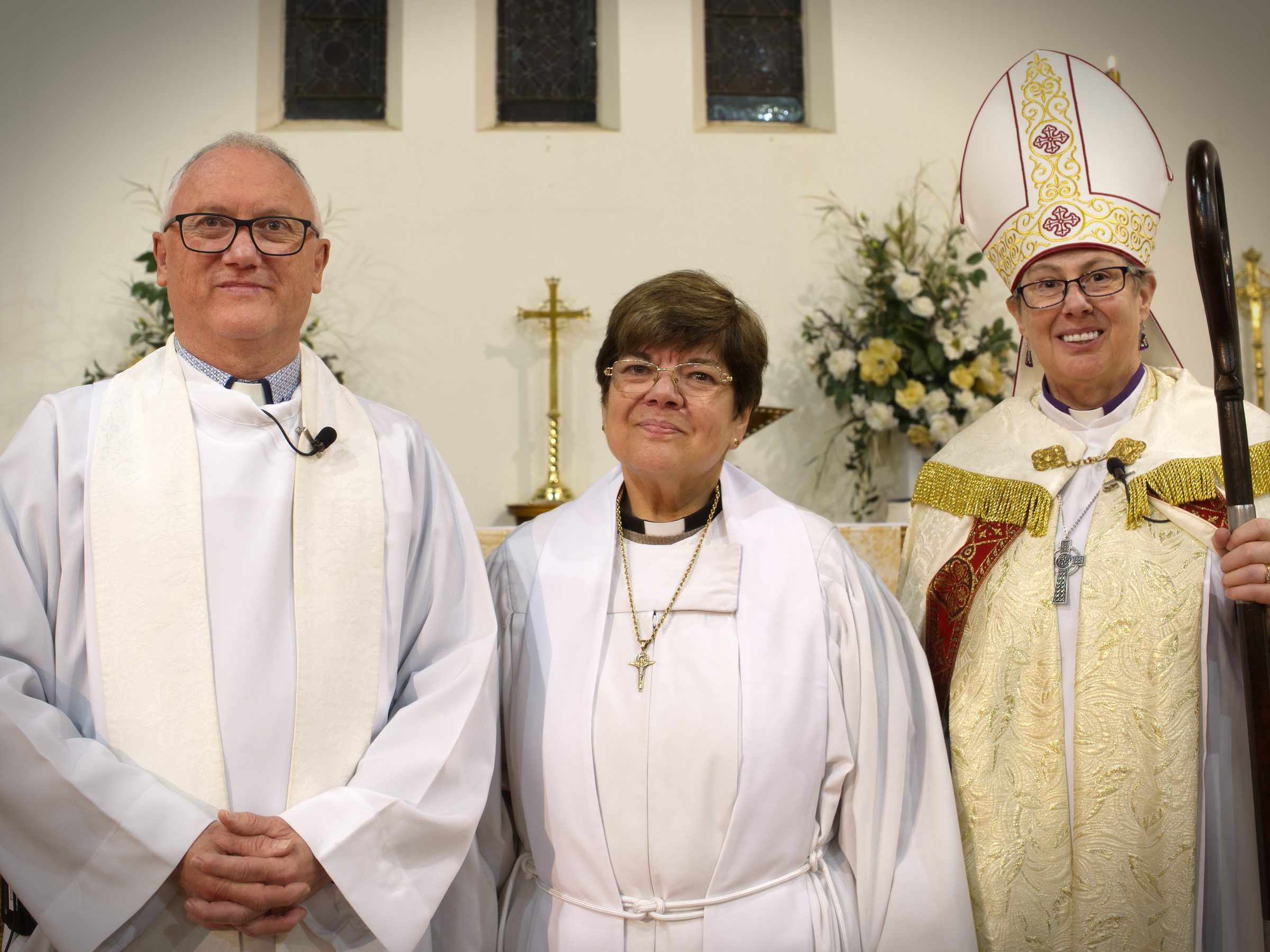 Reverand Brett Watterson, new Rector at Wagga Anglican Parish, Anglicare Chaplain Sue Robertson, and Right Reverend Vanessa Bennett